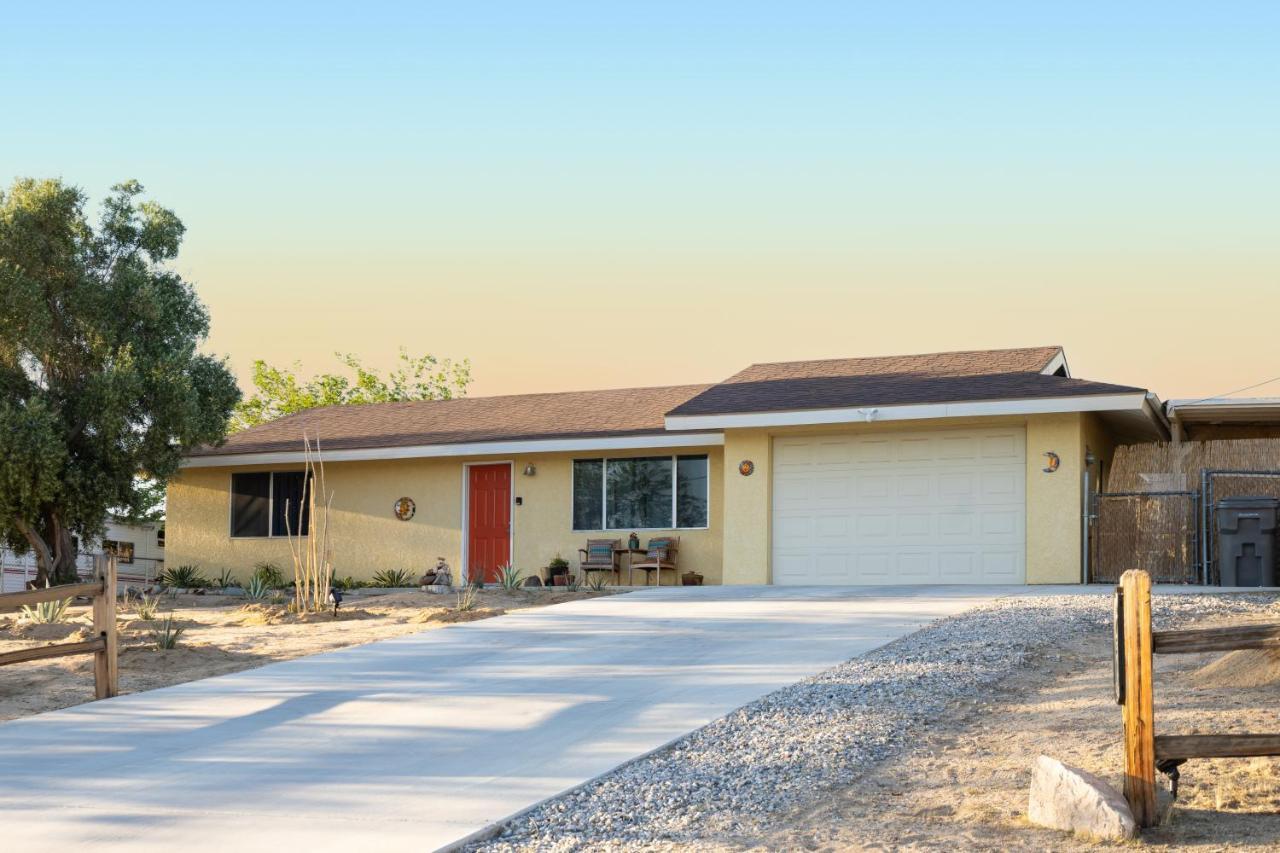 Float Pool, Hot Tub, Sauna, Views, Telescope-Skywatchers Haven Joshua Tree Esterno foto